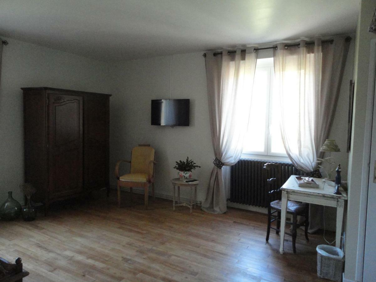 La Chabotine Bed and Breakfast Allas-Les-Mines Exteriör bild