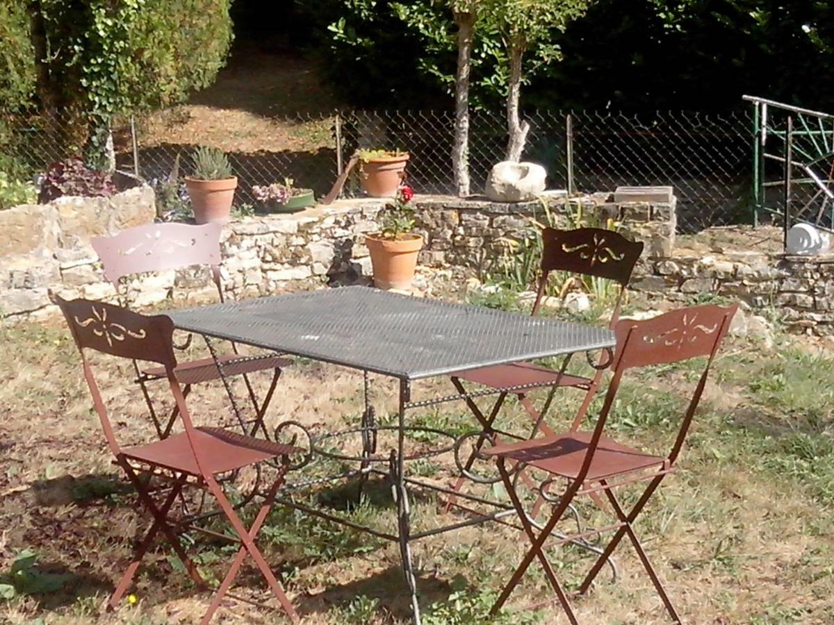 La Chabotine Bed and Breakfast Allas-Les-Mines Exteriör bild