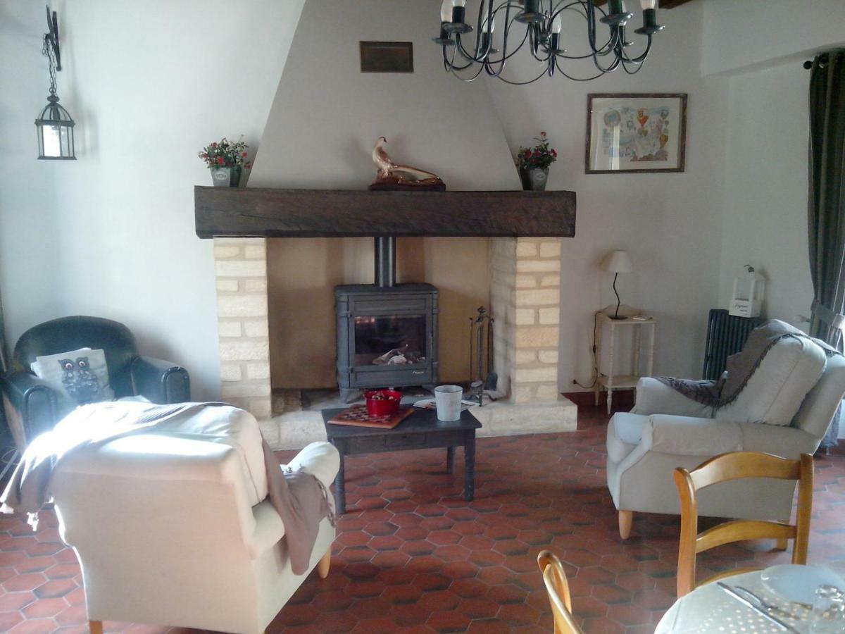 La Chabotine Bed and Breakfast Allas-Les-Mines Exteriör bild